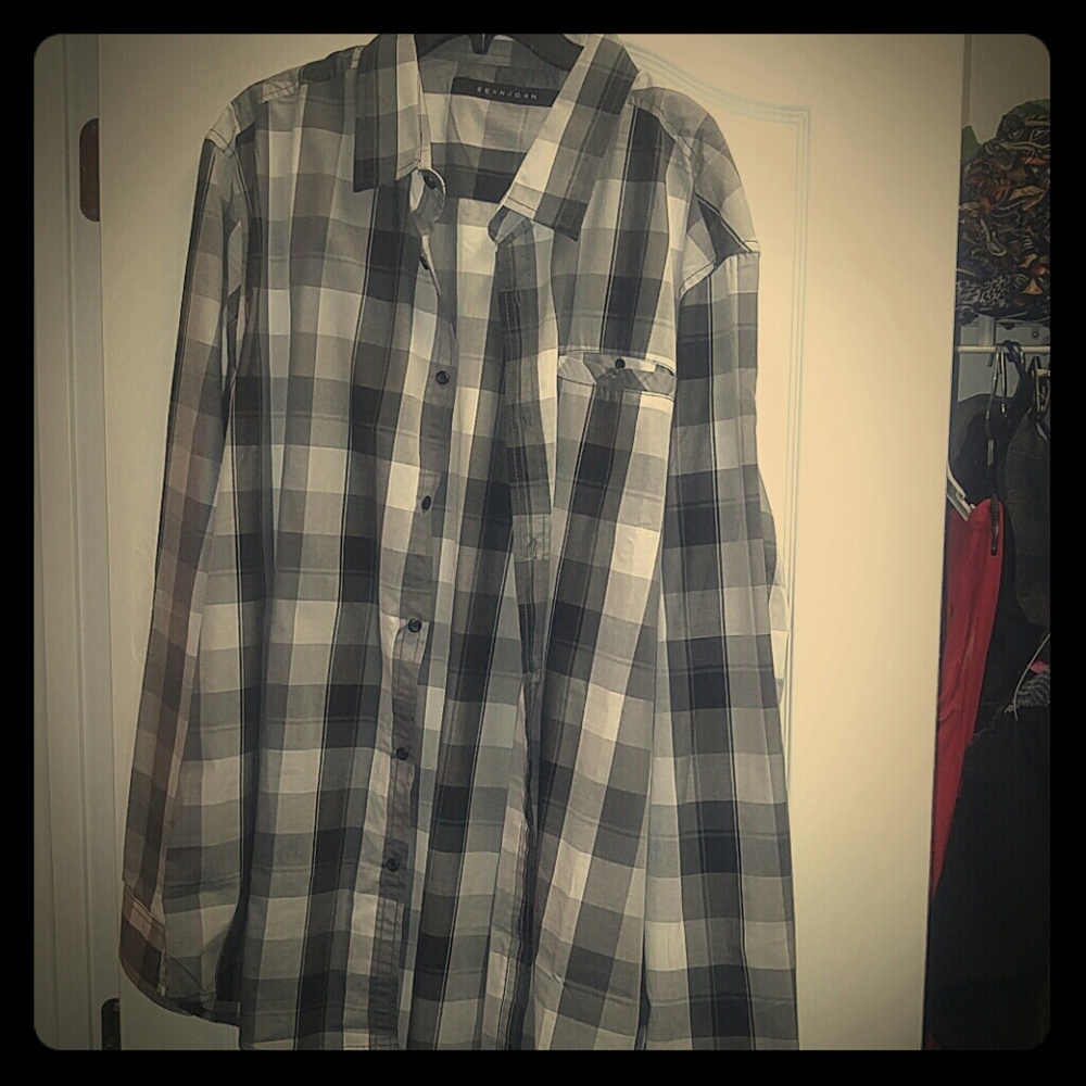Sean John Plaid black and white